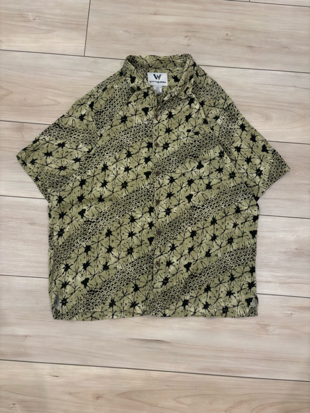 White Sierra 90s Vintage Abstract Olive & Black Short-Sleeve Button Down Shirt